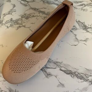 Size 8 FitFlop knit ballerinas.
